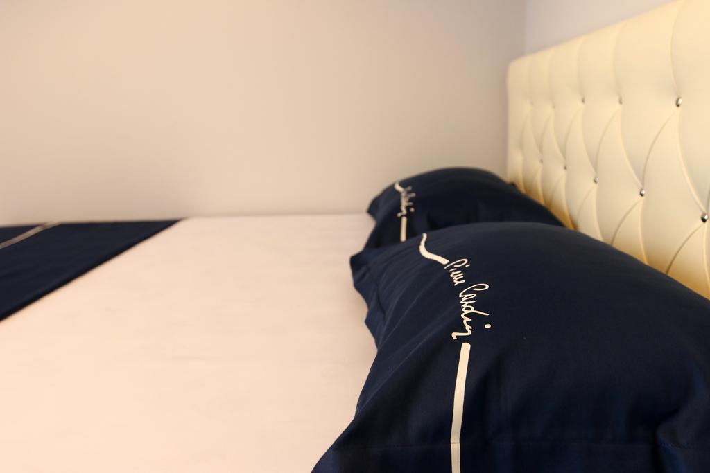 Central Vip Apartments Trabzon Bilik gambar